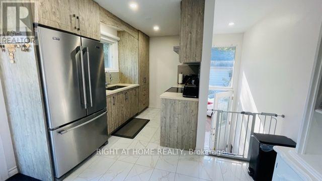 251 Mill Street N, Clarington (Newcastle), Ontario  L1B 1J3 - Photo 5 - E13706952