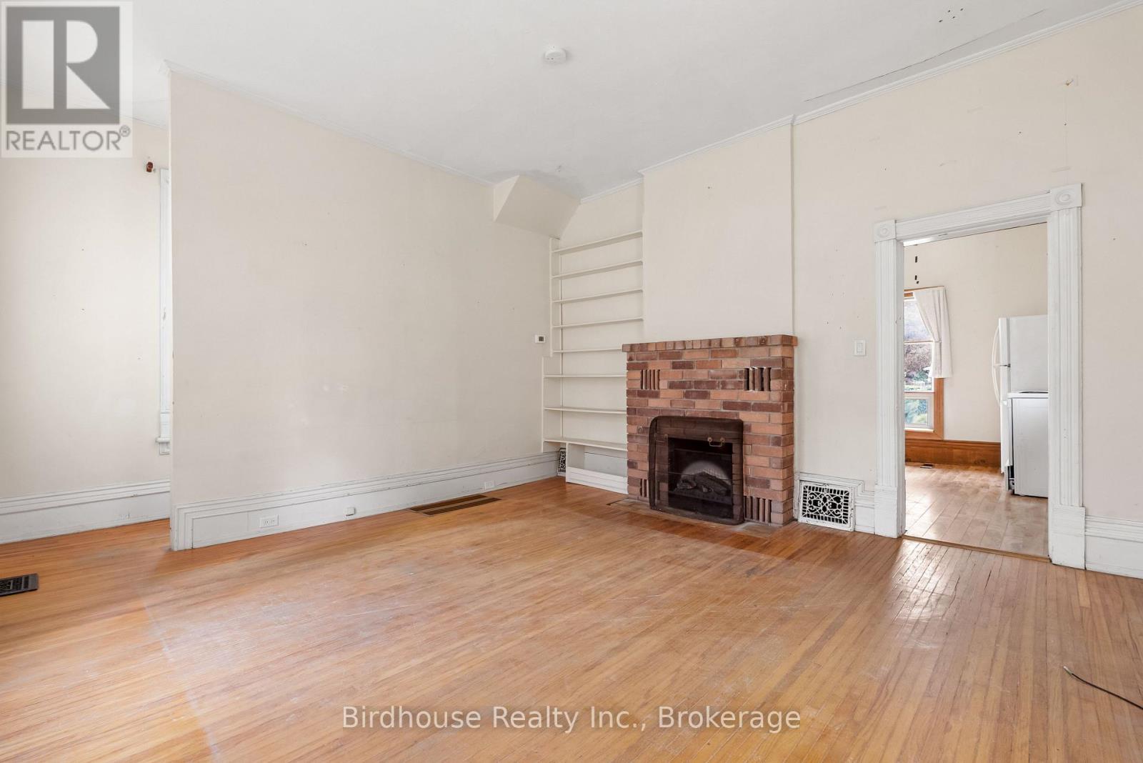12 Mill Street, Kawartha Lakes (Lindsay), Ontario  K9V 2K8 - Photo 5 - X13707310