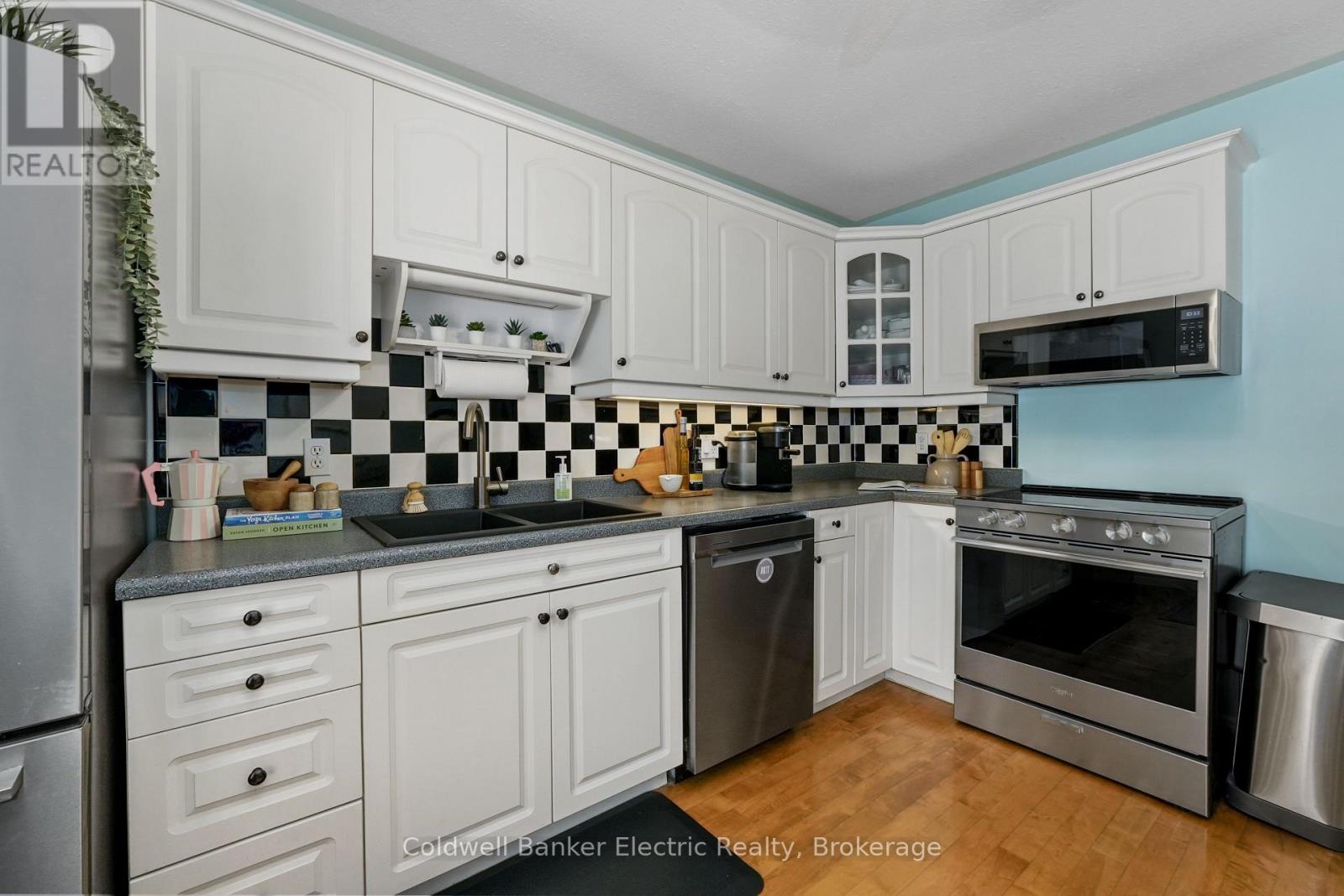 121 Haden Avenue, Peterborough (Northcrest Ward 5), Ontario  K9H 7P6 - Photo 10 - X13707596