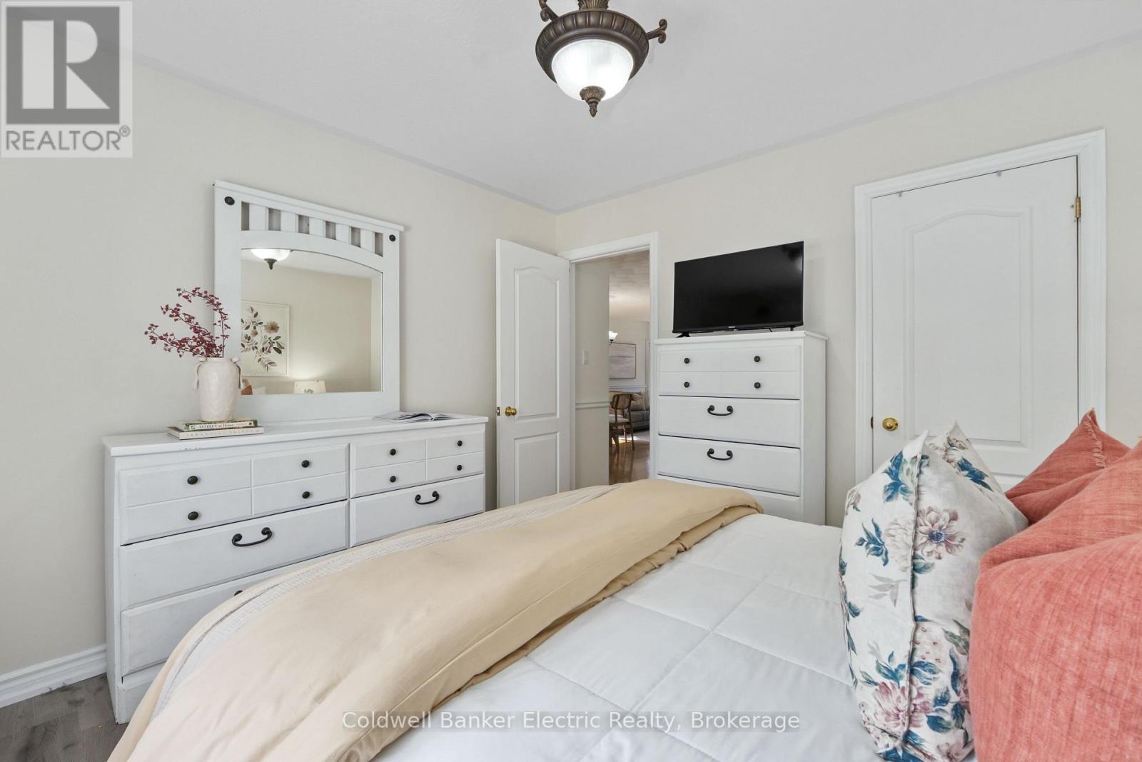 121 Haden Avenue, Peterborough (Northcrest Ward 5), Ontario  K9H 7P6 - Photo 17 - X13707596