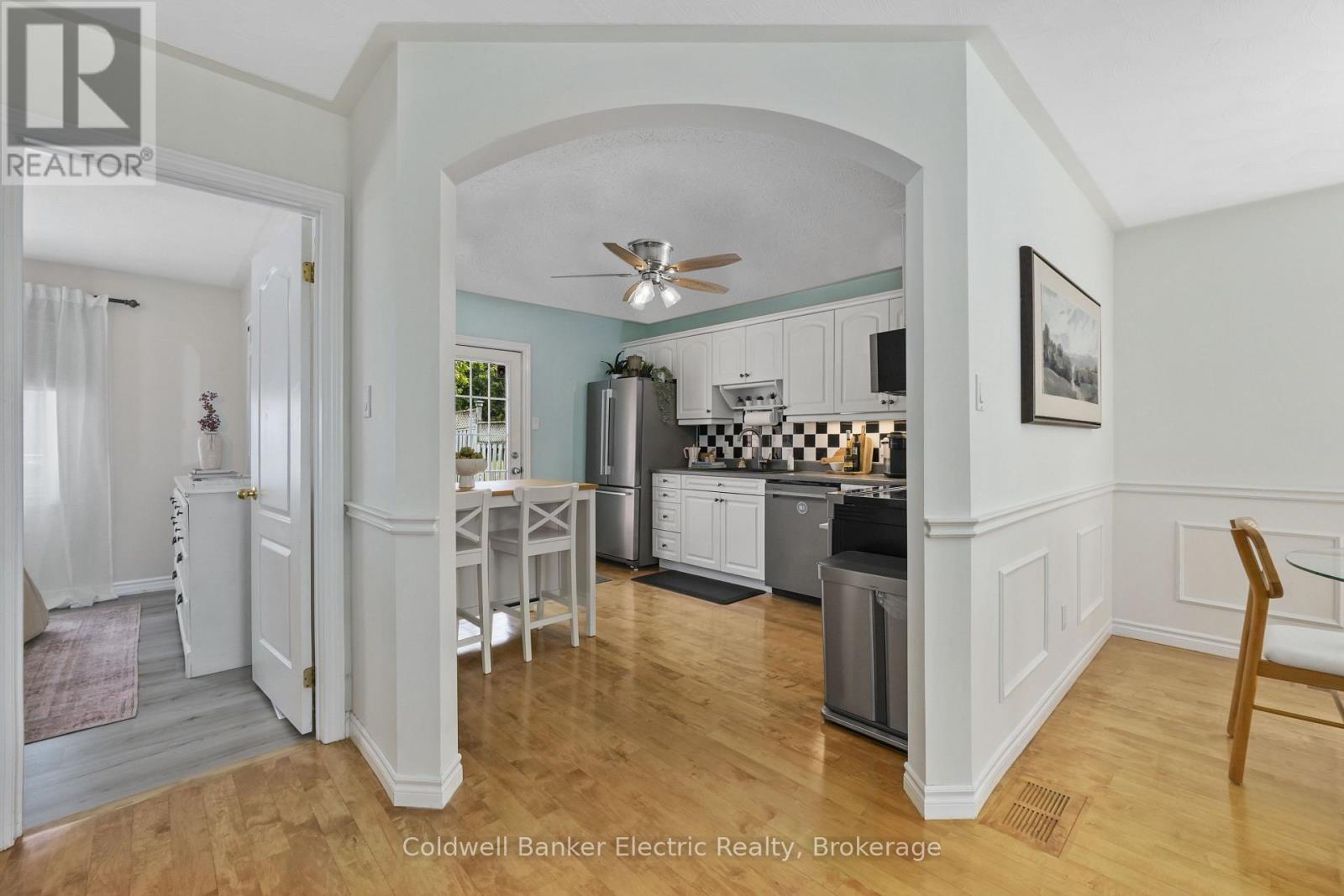 121 Haden Avenue, Peterborough (Northcrest Ward 5), Ontario  K9H 7P6 - Photo 8 - X13707596
