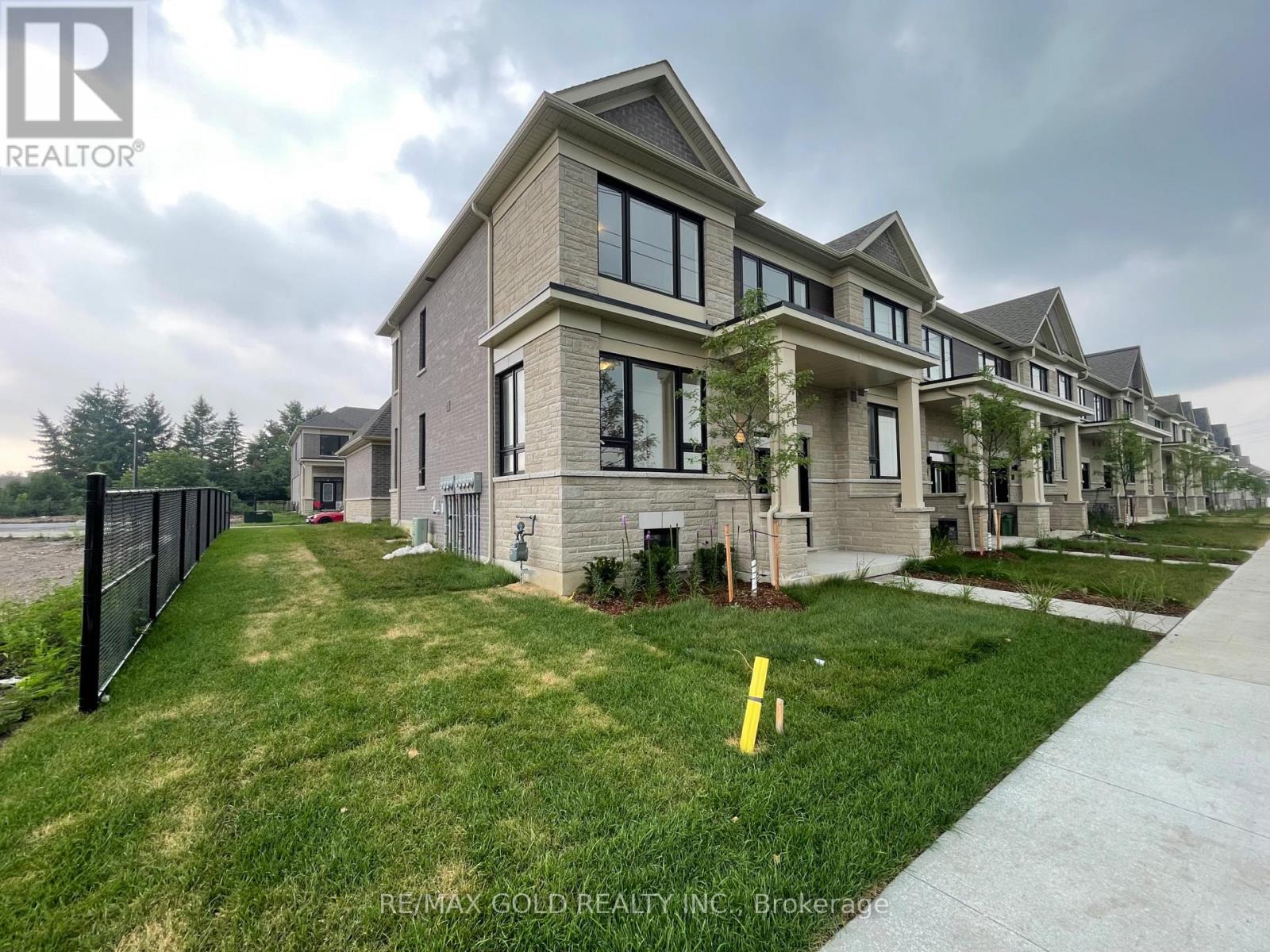275 Lindsay Street N, Kawartha Lakes (Lindsay), Ontario  K9V 0T4 - Photo 2 - X13707586