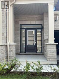 67 Watts Mews, Kawartha Lakes (Lindsay), Ontario  K9V 5Z5 - Photo 2 - X13707654