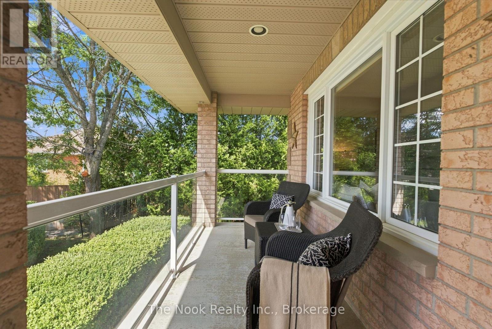 53 Eakins Court, Kawartha Lakes (Lindsay), Ontario  K9V 6J9 - Photo 2 - X13708994