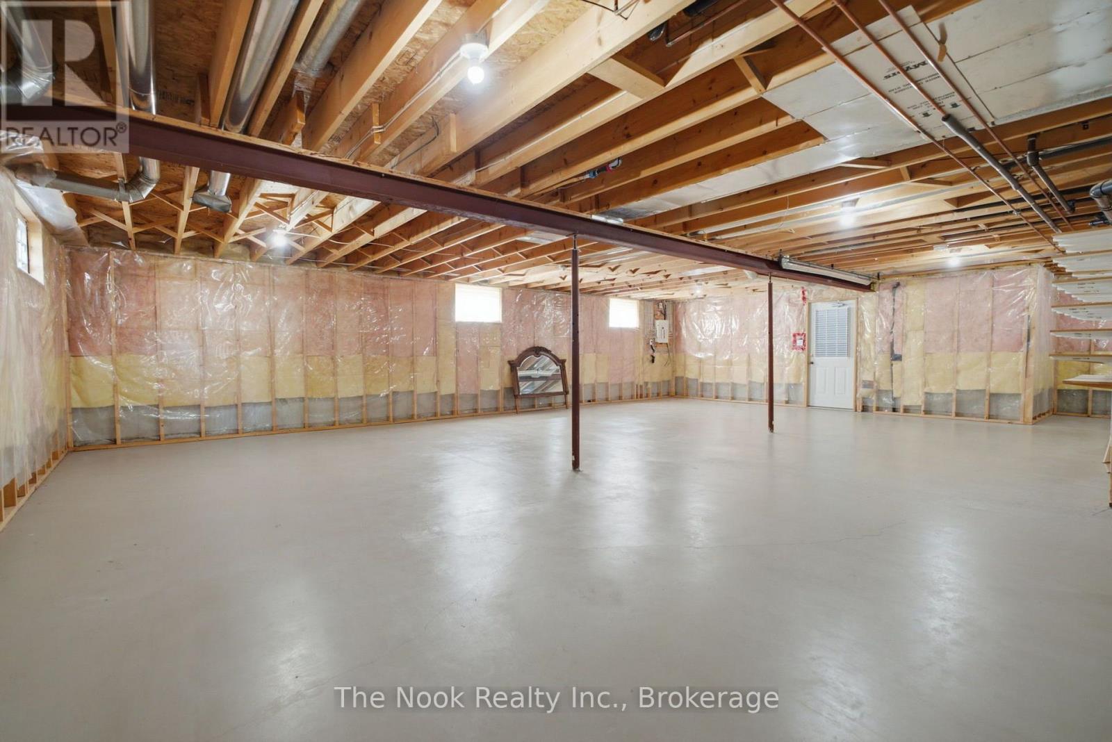 53 Eakins Court, Kawartha Lakes (Lindsay), Ontario  K9V 6J9 - Photo 34 - X13708994