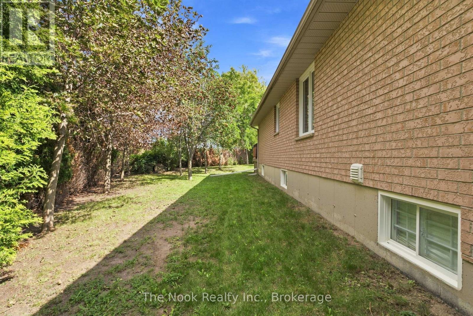 53 Eakins Court, Kawartha Lakes (Lindsay), Ontario  K9V 6J9 - Photo 43 - X13708994