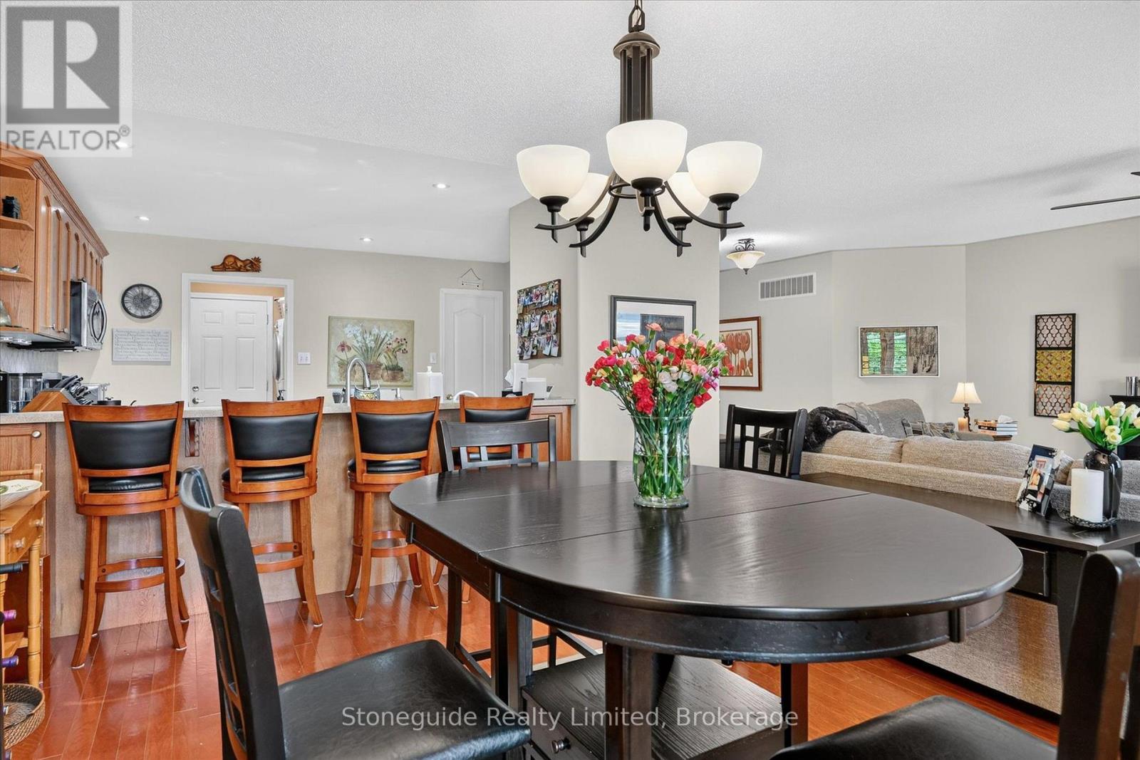 2 - 909 Wentworth Street, Peterborough (Otonabee Ward 1), Ontario  K9J 8R7 - Photo 11 - X13709196
