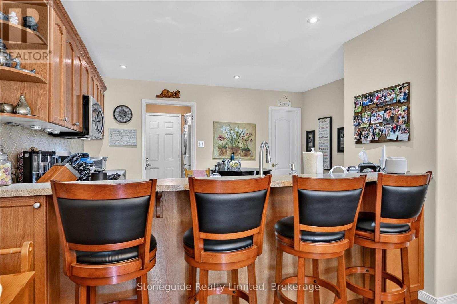 2 - 909 Wentworth Street, Peterborough (Otonabee Ward 1), Ontario  K9J 8R7 - Photo 12 - X13709196