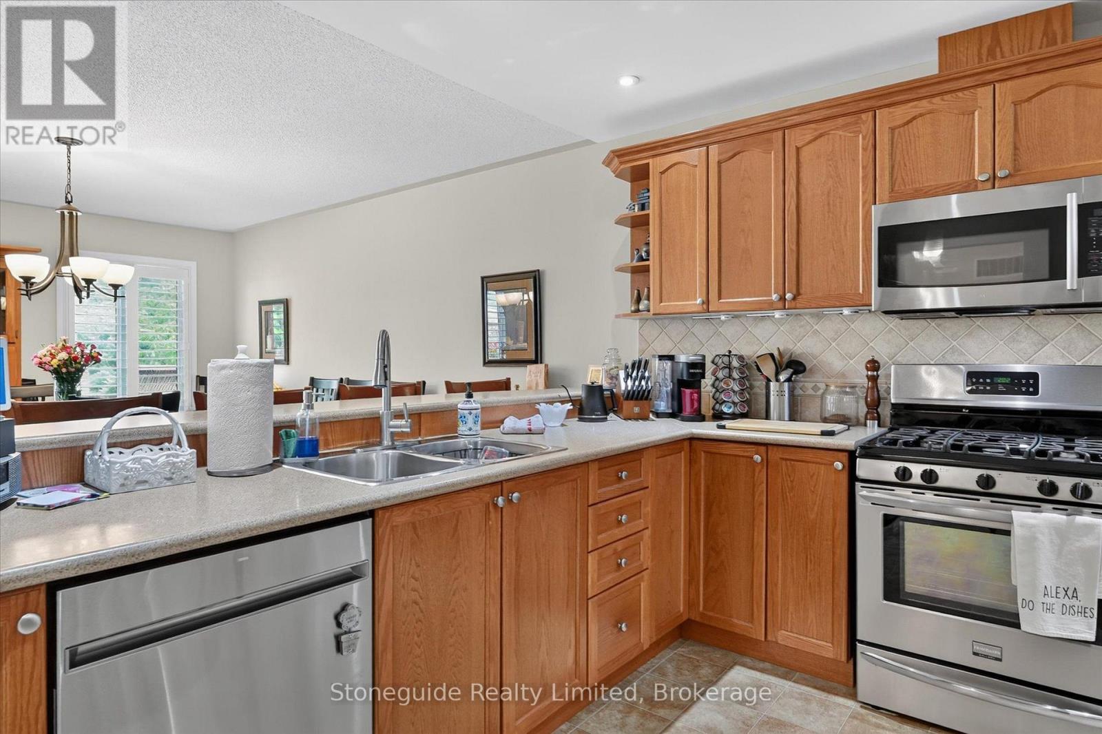2 - 909 Wentworth Street, Peterborough (Otonabee Ward 1), Ontario  K9J 8R7 - Photo 14 - X13709196