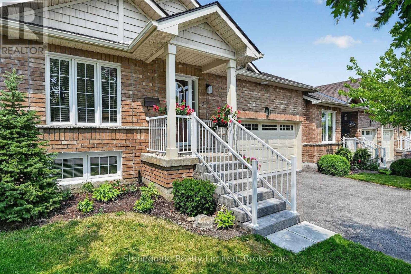 2 - 909 Wentworth Street, Peterborough (Otonabee Ward 1), Ontario  K9J 8R7 - Photo 3 - X13709196
