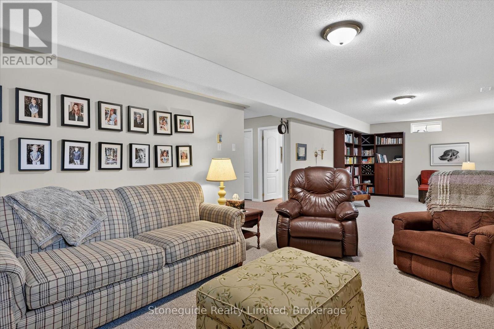 2 - 909 Wentworth Street, Peterborough (Otonabee Ward 1), Ontario  K9J 8R7 - Photo 39 - X13709196