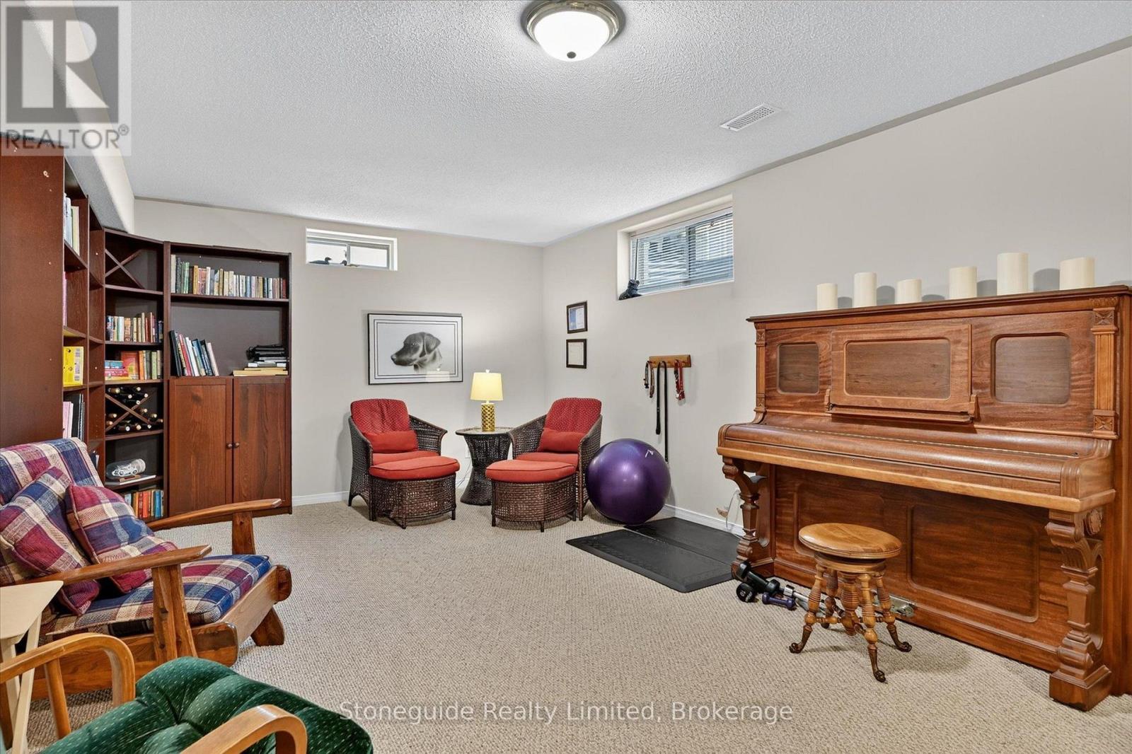 2 - 909 Wentworth Street, Peterborough (Otonabee Ward 1), Ontario  K9J 8R7 - Photo 41 - X13709196