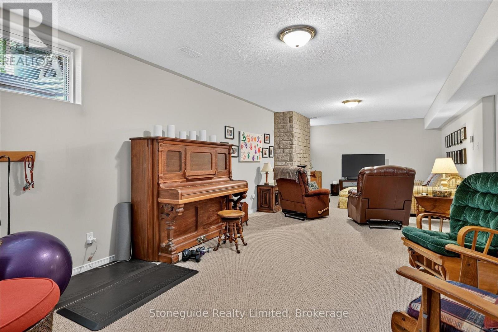 2 - 909 Wentworth Street, Peterborough (Otonabee Ward 1), Ontario  K9J 8R7 - Photo 43 - X13709196