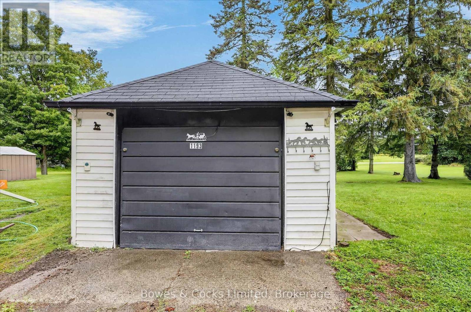 1193 Clonsilla Avenue, Peterborough (Town Ward 3), Ontario  K9J 5Y6 - Photo 44 - X13709460