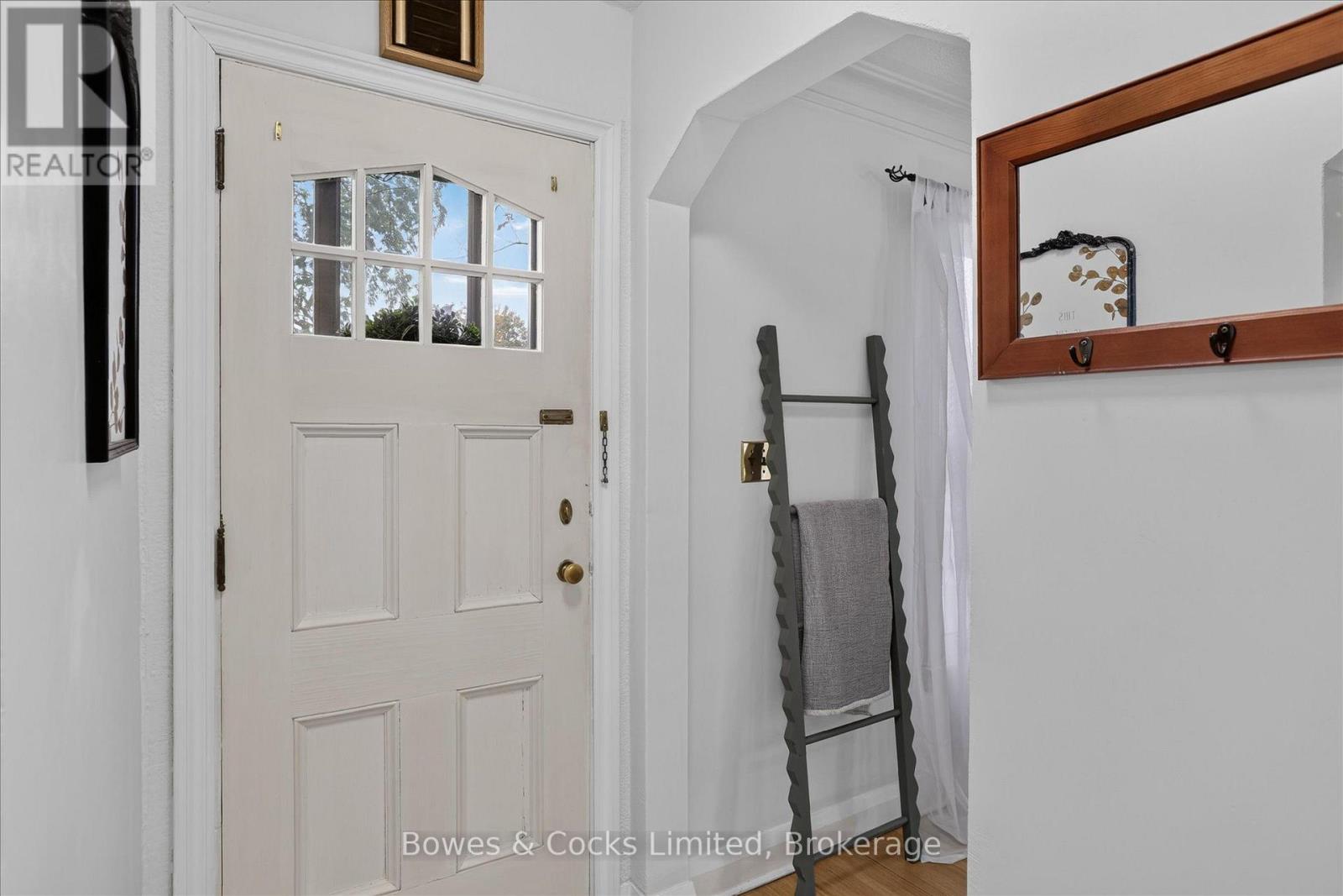 1193 Clonsilla Avenue, Peterborough (Town Ward 3), Ontario  K9J 5Y6 - Photo 7 - X13709460