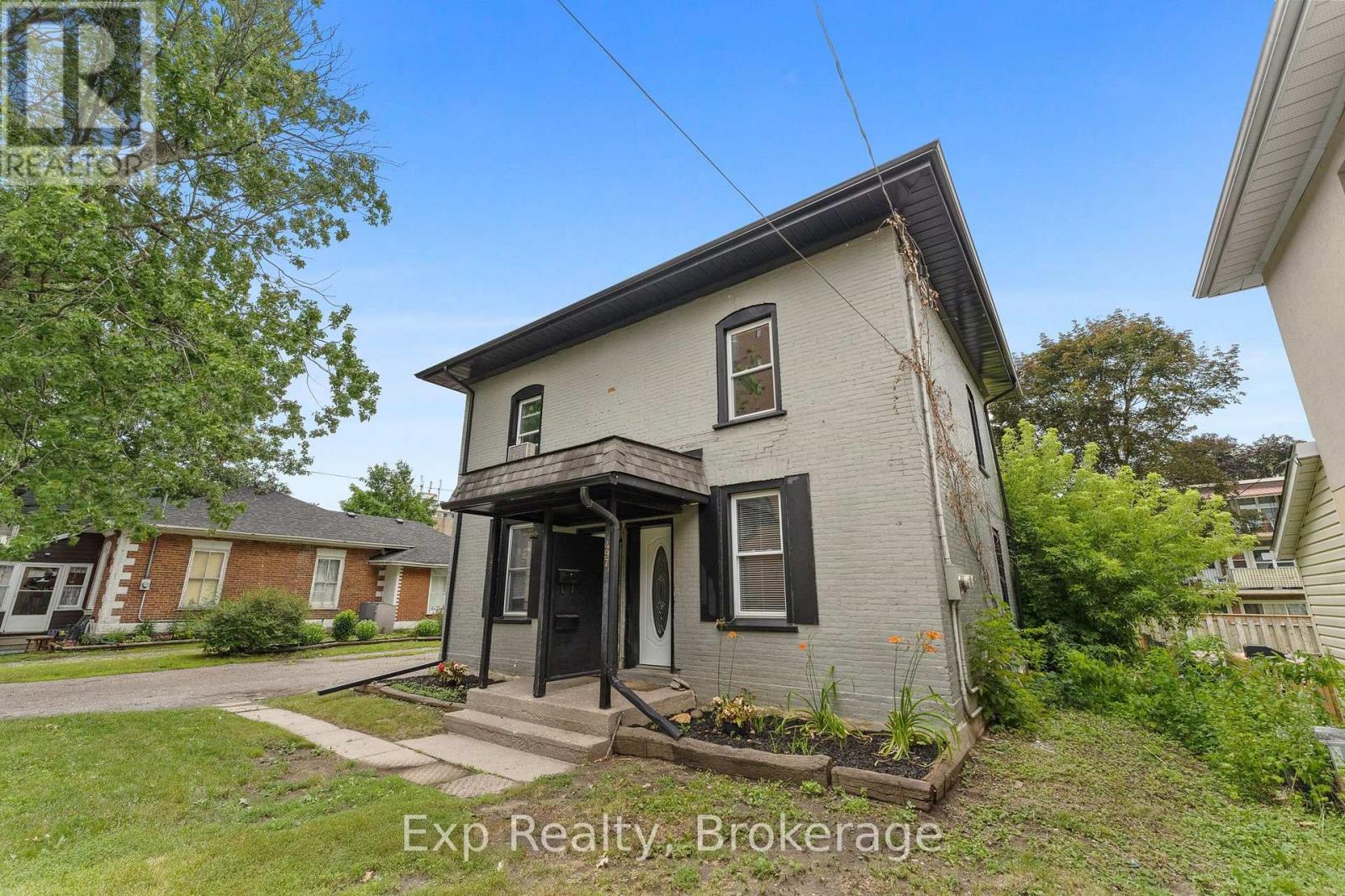 497 Donegal Street, Peterborough (Town Ward 3), Ontario  K9H 4L9 - Photo 2 - X13710058
