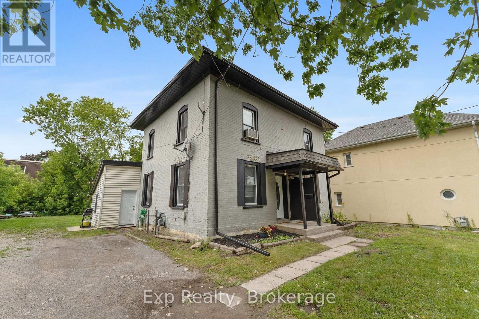 497 Donegal Street, Peterborough (Town Ward 3), Ontario  K9H 4L9 - Photo 3 - X13710058