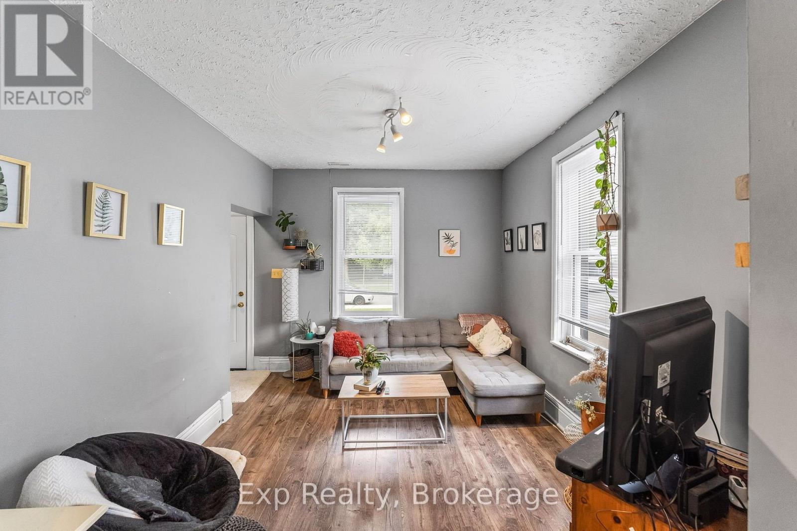 497 Donegal Street, Peterborough (Town Ward 3), Ontario  K9H 4L9 - Photo 7 - X13710058
