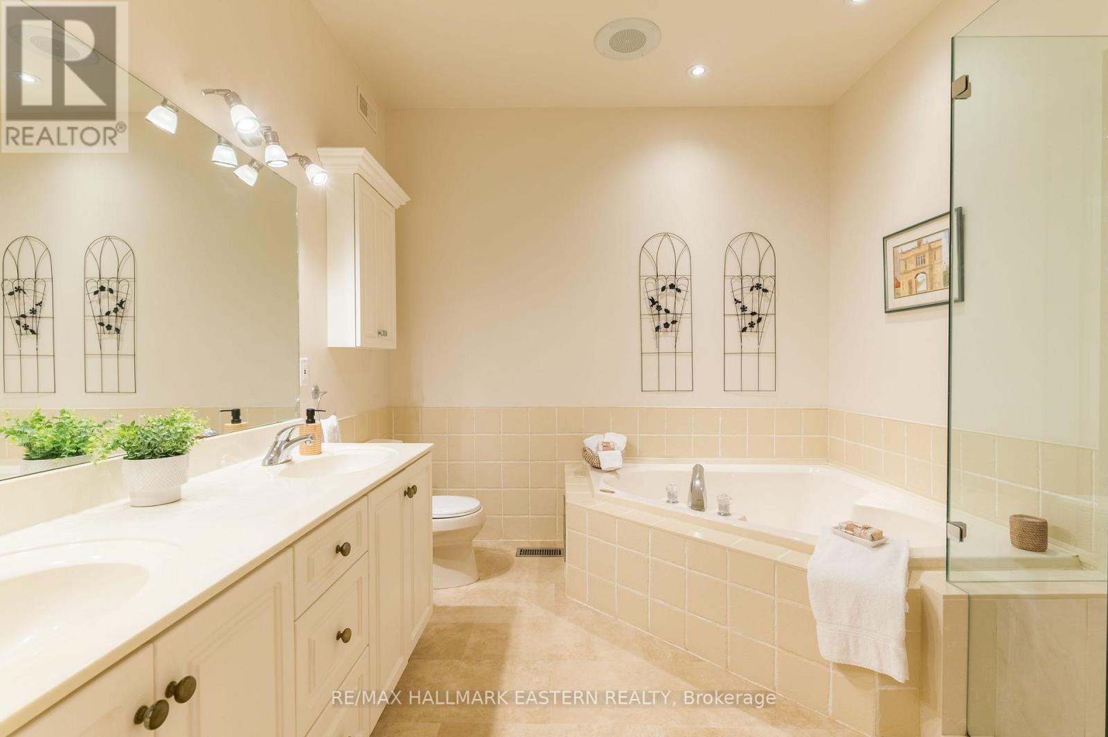 2 - 300 Franmor Drive, Peterborough (Ashburnham Ward 4), Ontario  K9H 7R1 - Photo 25 - X13710066