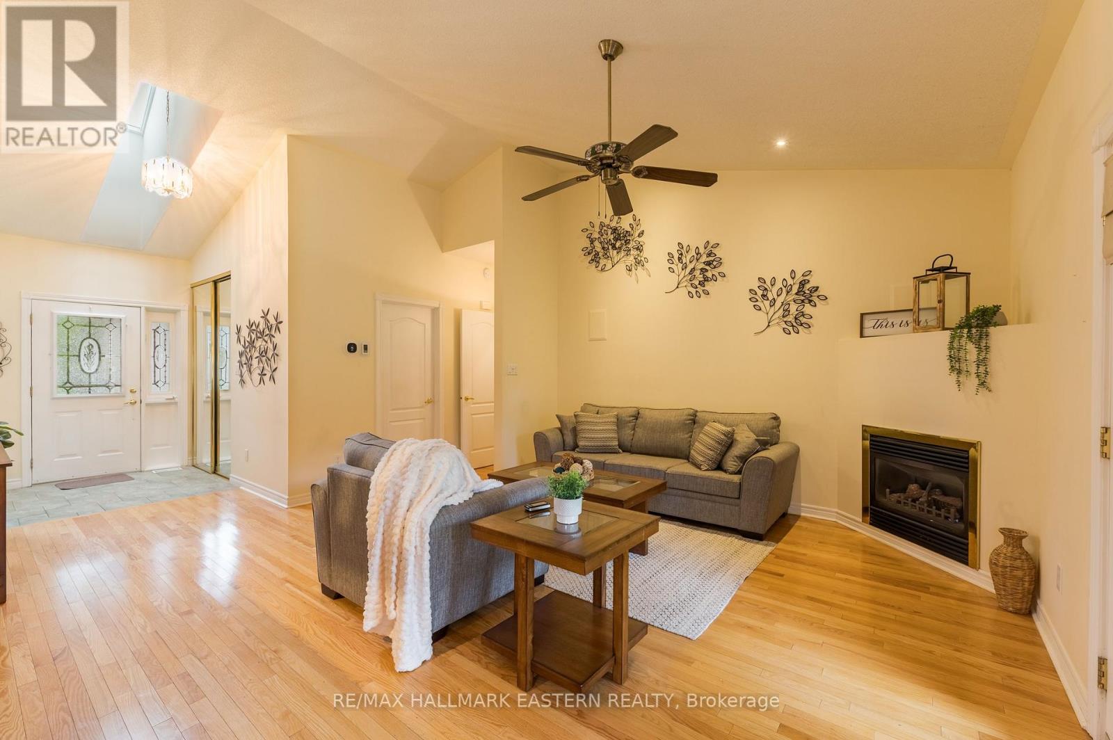 2 - 300 Franmor Drive, Peterborough (Ashburnham Ward 4), Ontario  K9H 7R1 - Photo 8 - X13710066