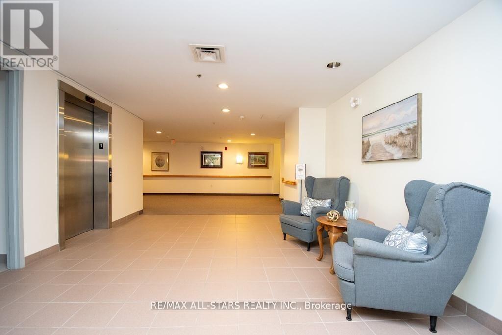 106 - 8 Huron Street, Kawartha Lakes (Lindsay), Ontario  K9V 6K3 - Photo 3 - X13710812