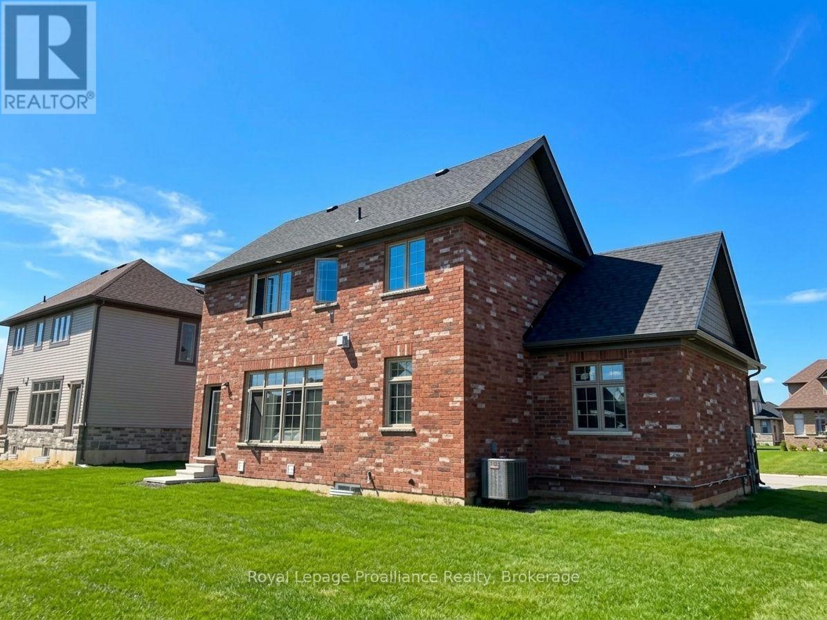 6 Larissa Park Drive, Quinte West (Murray Ward), Ontario  K0L 1L0 - Photo 16 - X13711830
