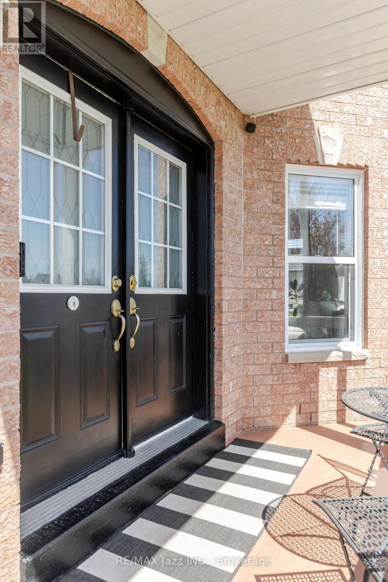29 Songbird Crescent, Kawartha Lakes (Lindsay), Ontario  K9V 4R4 - Photo 3 - X13712300