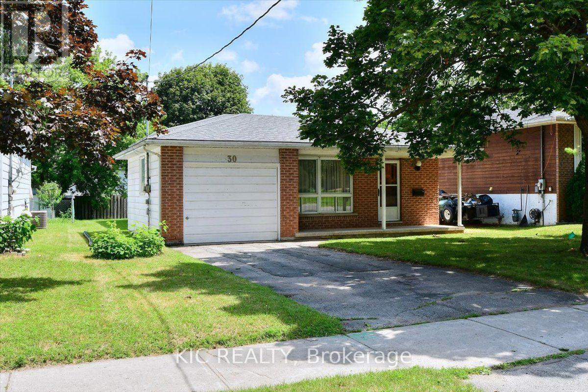 30 Kawartha Heights Boulevard, Peterborough (Monaghan Ward 2), Ontario  K9J 8B3 - Photo 2 - X13712342