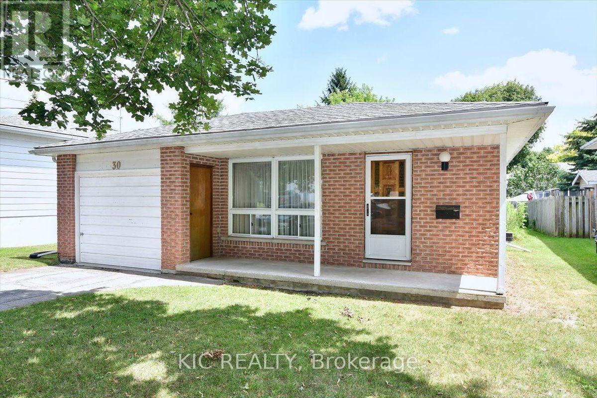 30 Kawartha Heights Boulevard, Peterborough (Monaghan Ward 2), Ontario  K9J 8B3 - Photo 4 - X13712342