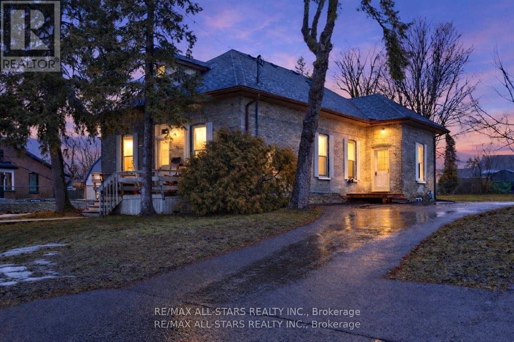 36 Caroline Street, Kawartha Lakes (Lindsay), Ontario  K9V 1T1 - Photo 2 - X13713424
