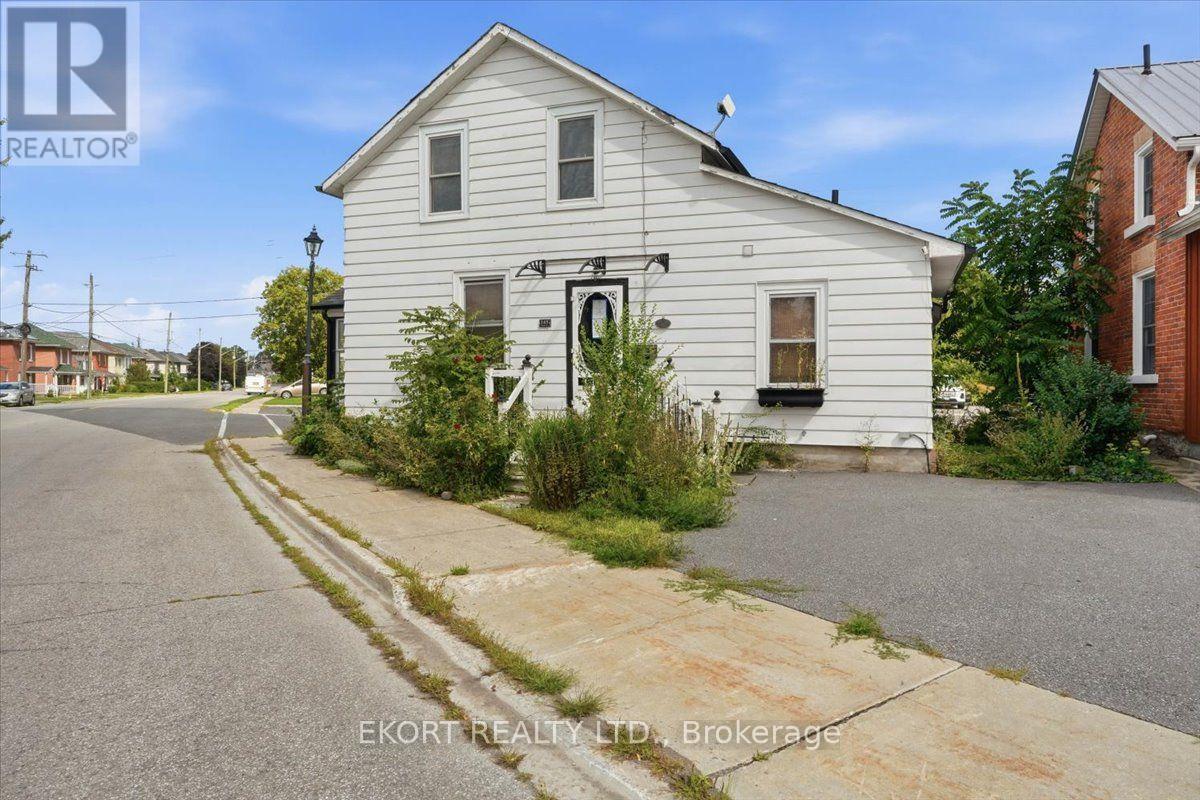 145 Front Street N, Trent Hills (Campbellford), Ontario  K0L 1L0 - Photo 2 - X13713548