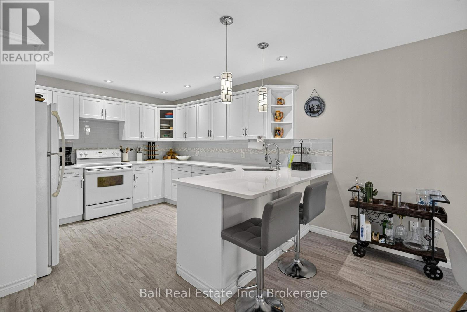 2331 Lakeside Drive, Douro-Dummer, Ontario  K0L 2H0 - Photo 10 - X13713628