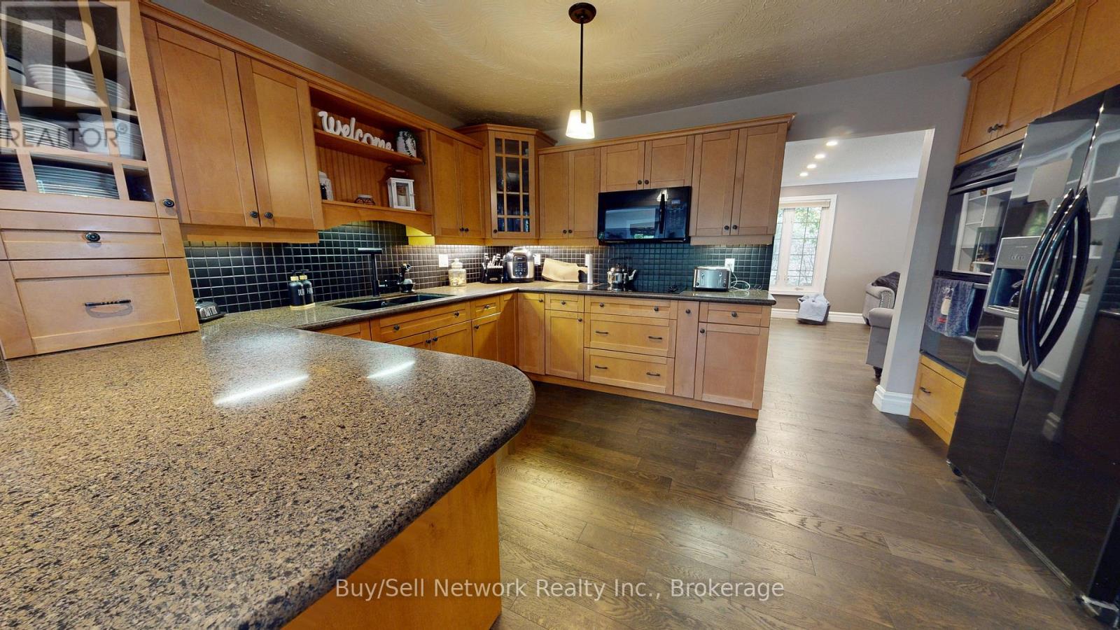 2504 Idyllwood Crescent, Peterborough (Ashburnham Ward 4), Ontario  K9L 1Y9 - Photo 12 - X13714342