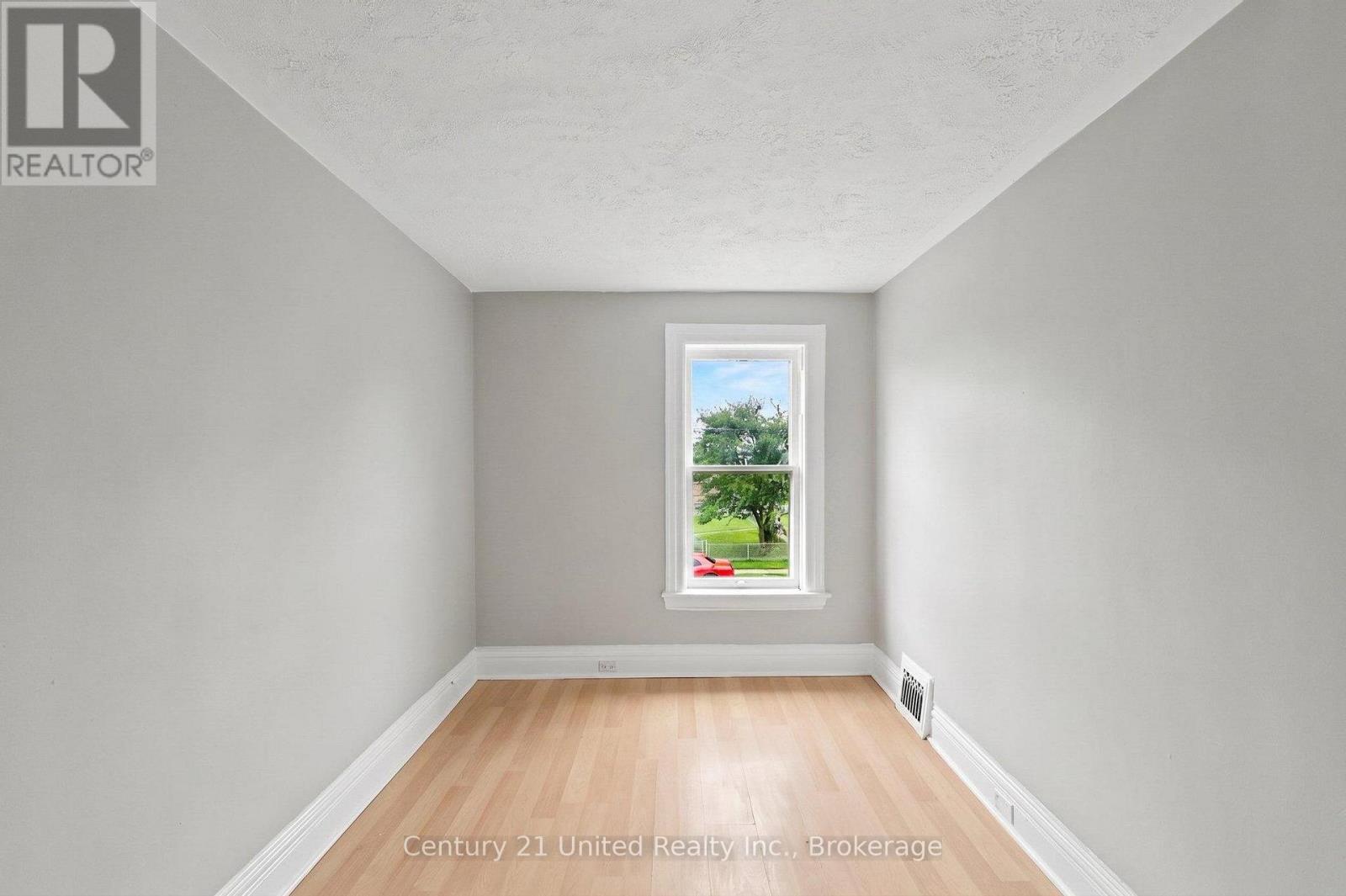 554 Sherbrooke Street, Peterborough (Town Ward 3), Ontario  K9J 2P5 - Photo 15 - X13714828