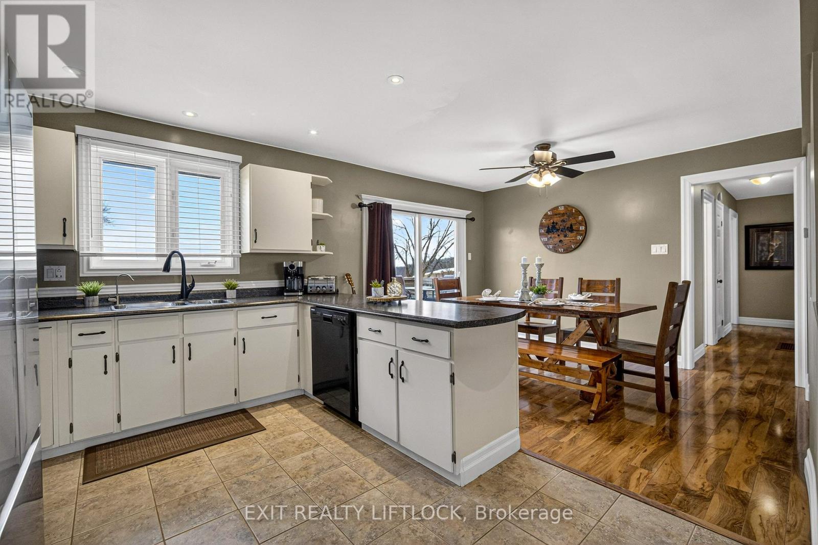 2289 Base Line Road, Otonabee-South Monaghan, Ontario  K9J 6X9 - Photo 5 - X13714942