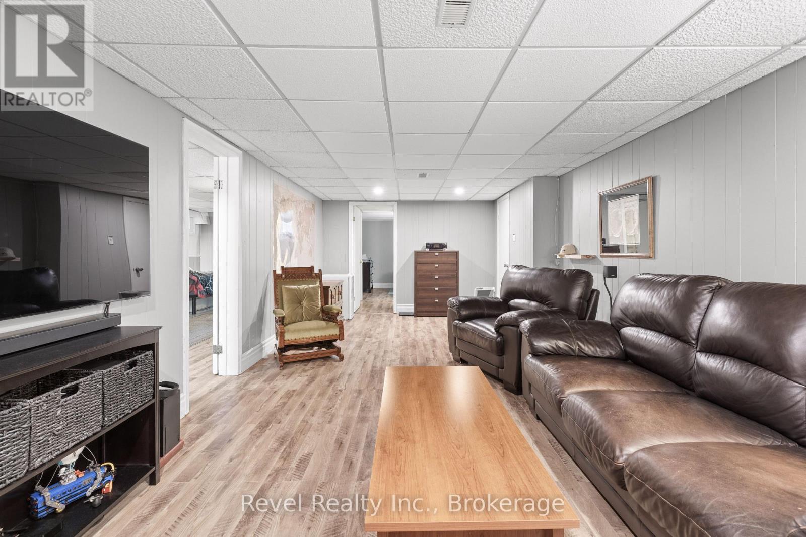42 Kawartha Drive, Kawartha Lakes (Lindsay), Ontario  K9V 1A5 - Photo 29 - X13717254