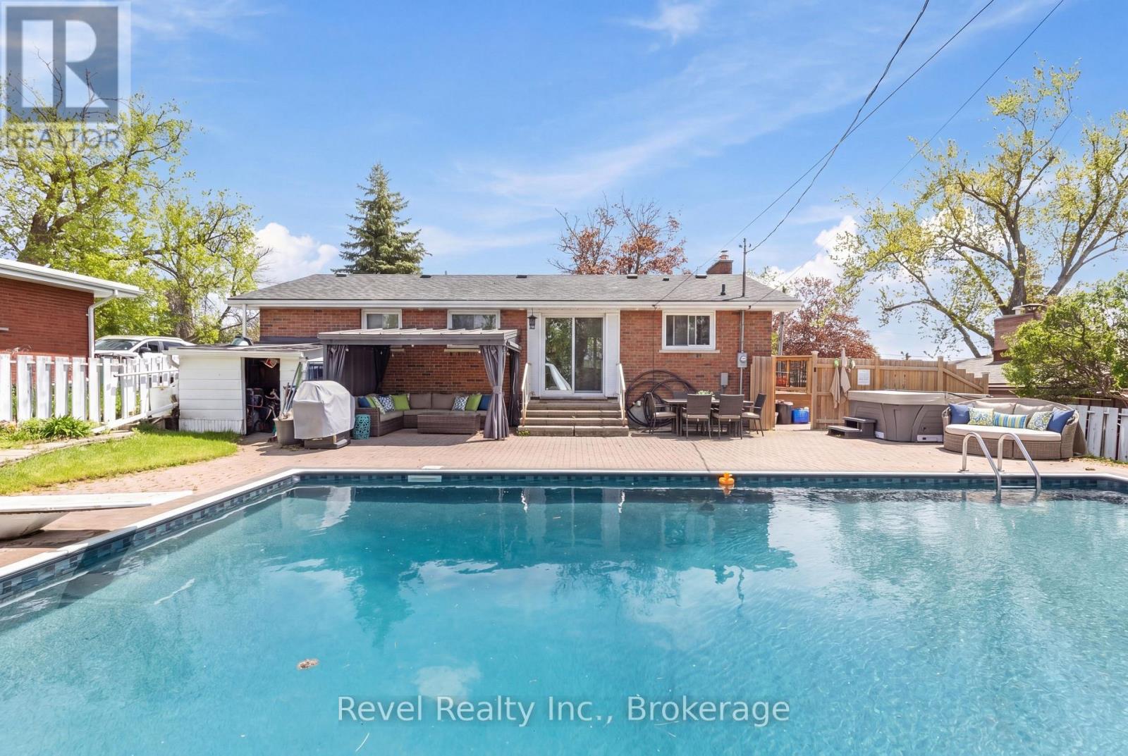 42 Kawartha Drive, Kawartha Lakes (Lindsay), Ontario  K9V 1A5 - Photo 38 - X13717254