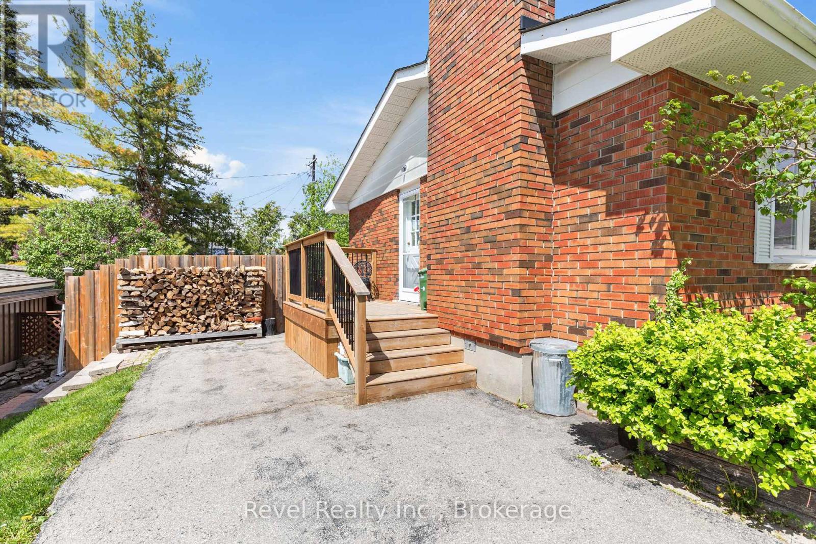 42 Kawartha Drive, Kawartha Lakes (Lindsay), Ontario  K9V 1A5 - Photo 44 - X13717254