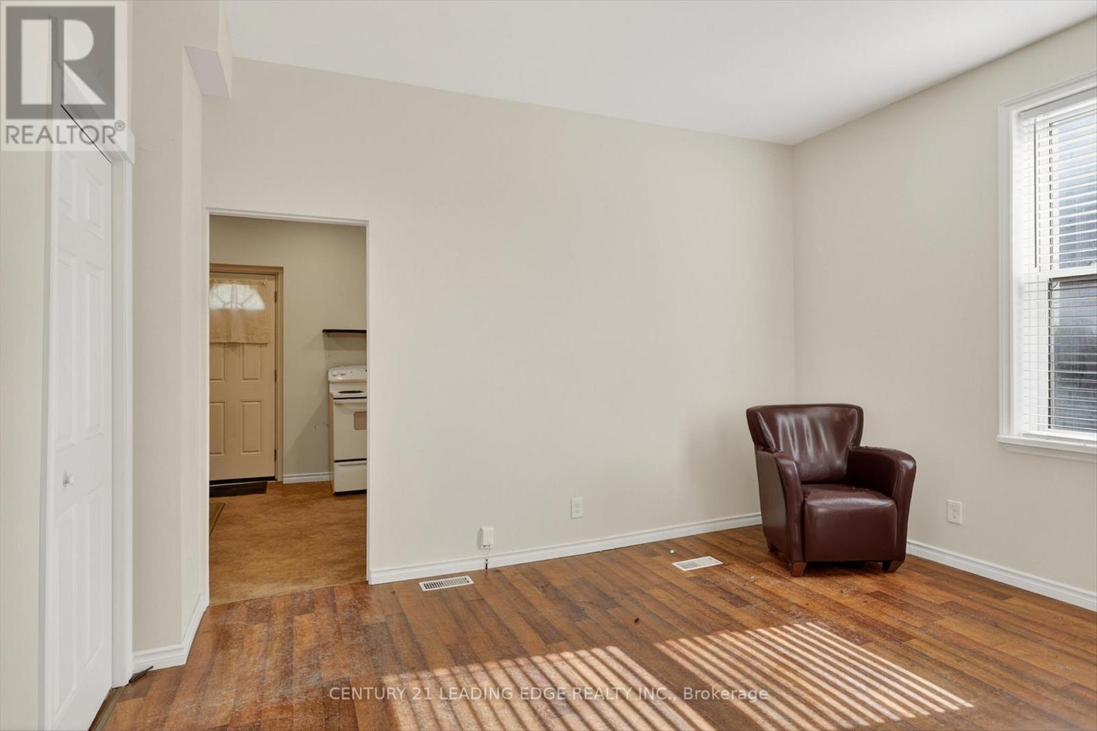 292-294 Townsend Street, Peterborough (Town Ward 3), Ontario  K9J 2K7 - Photo 10 - X13717138