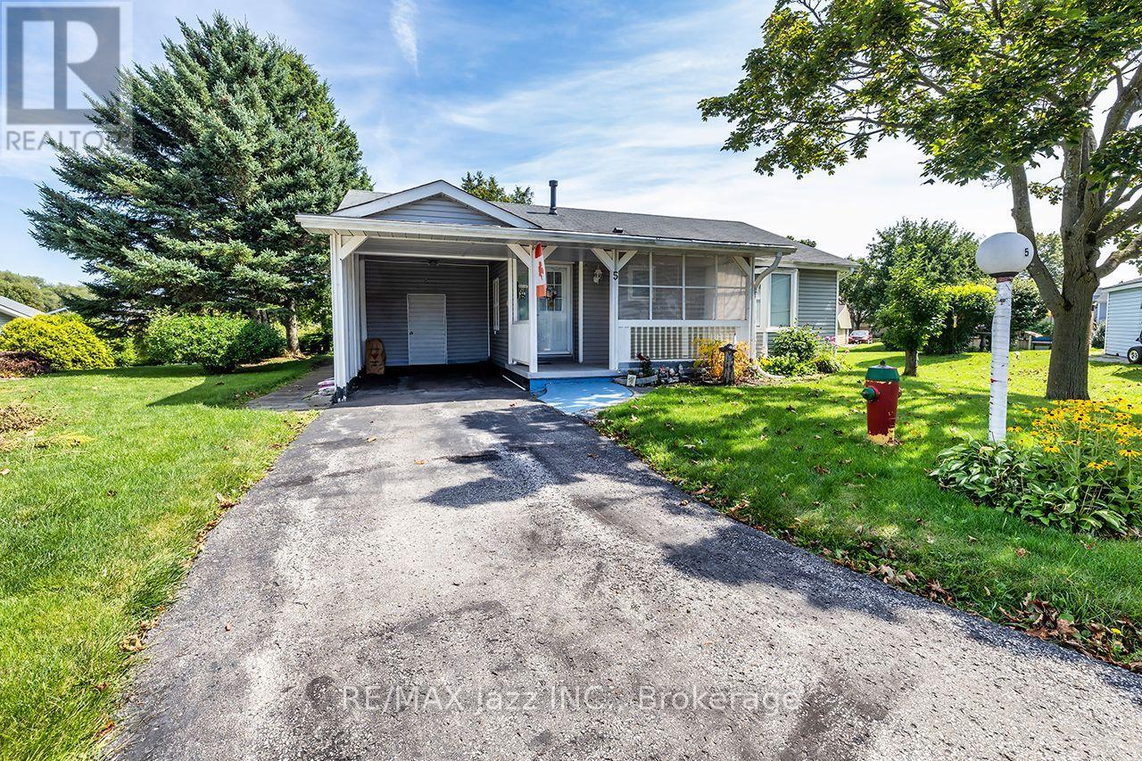 5 King Court, Clarington (Newcastle), Ontario  L1B 1L7 - Photo 2 - E13717976
