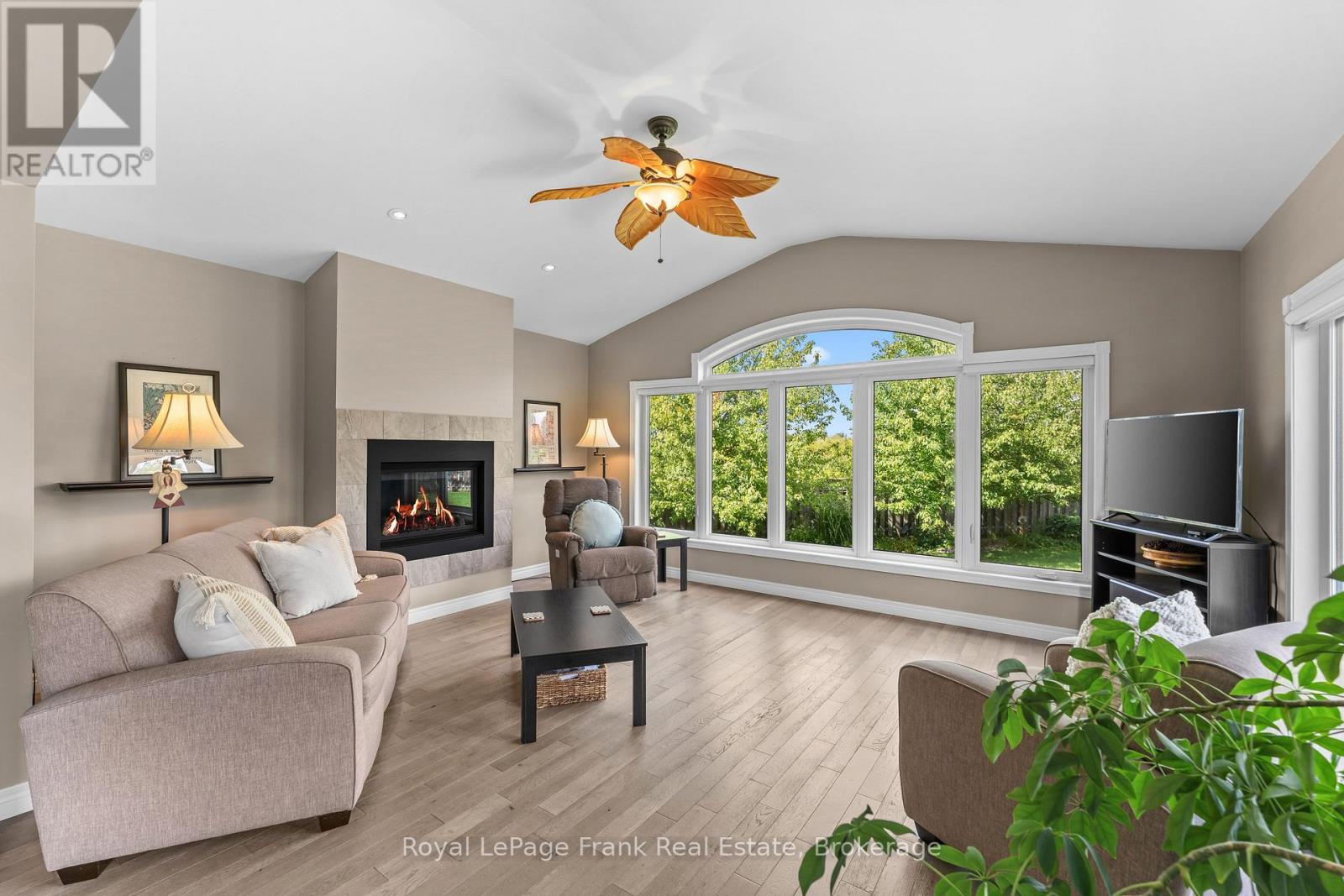 18 Matthews Court, Peterborough (Monaghan Ward 2), Ontario  K9K 2S8 - Photo 18 - X13717782