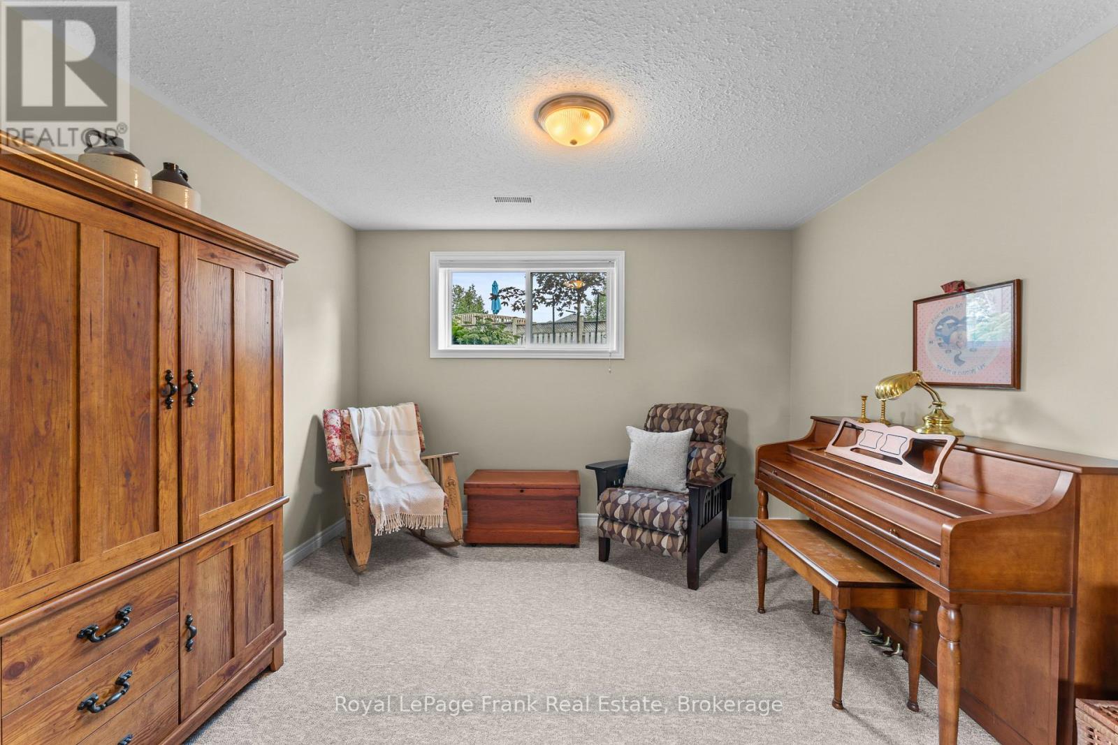18 Matthews Court, Peterborough (Monaghan Ward 2), Ontario  K9K 2S8 - Photo 34 - X13717782