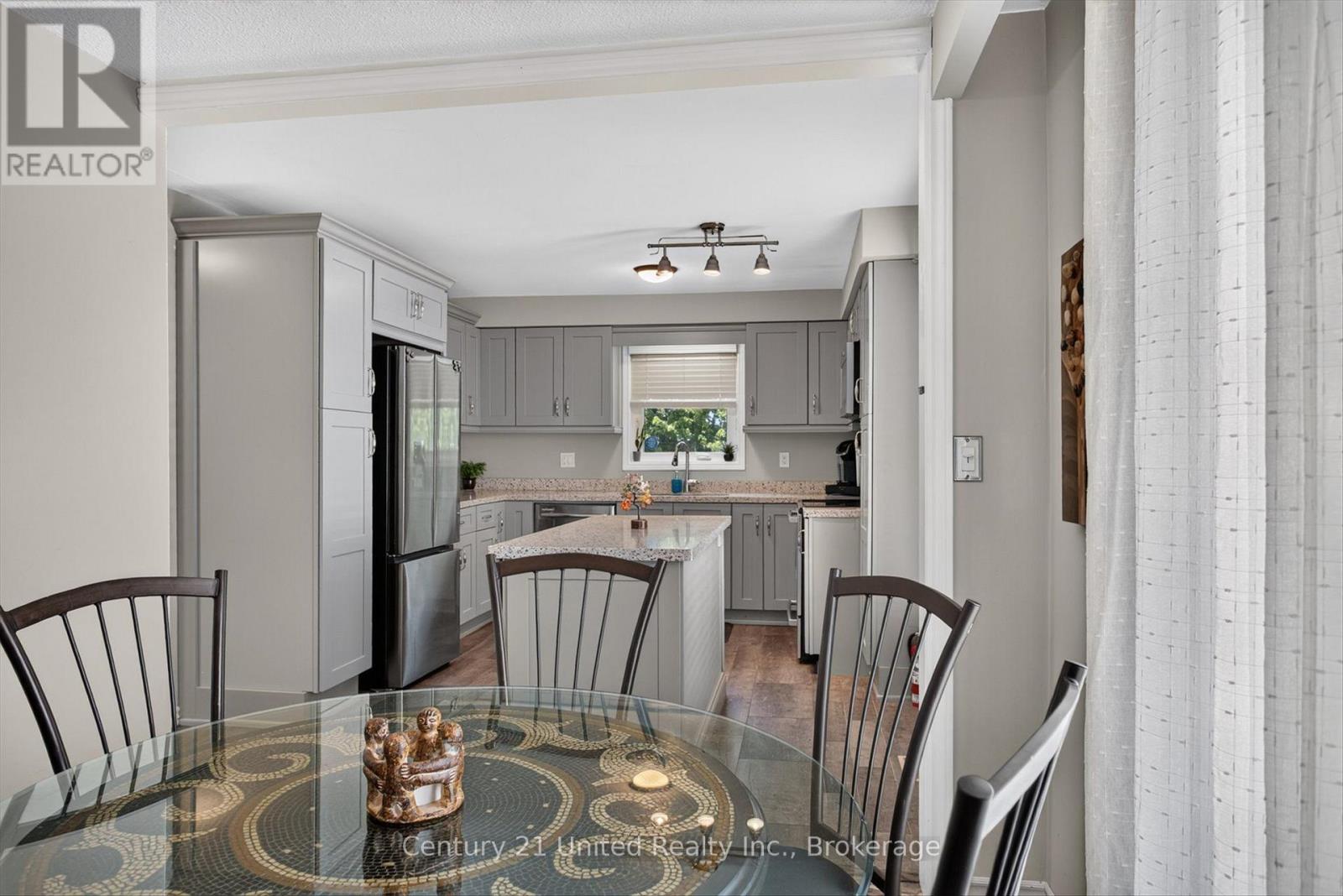 2121 Meadowview Road, Peterborough (Ashburnham Ward 4), Ontario  K9L 1S5 - Photo 14 - X13718204