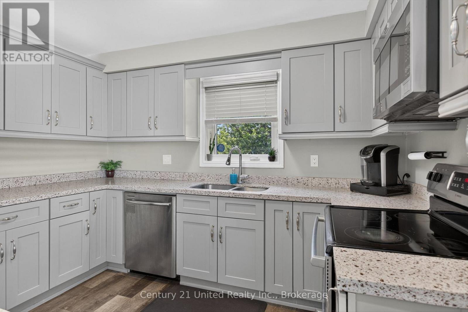 2121 Meadowview Road, Peterborough (Ashburnham Ward 4), Ontario  K9L 1S5 - Photo 16 - X13718204