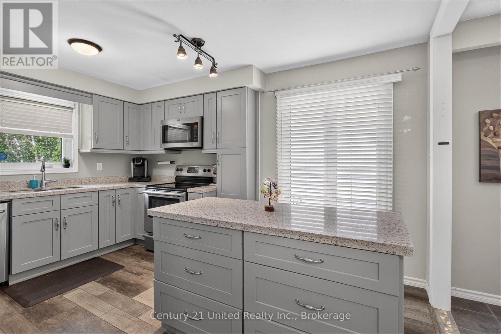 2121 Meadowview Road, Peterborough (Ashburnham Ward 4), Ontario  K9L 1S5 - Photo 19 - X13718204