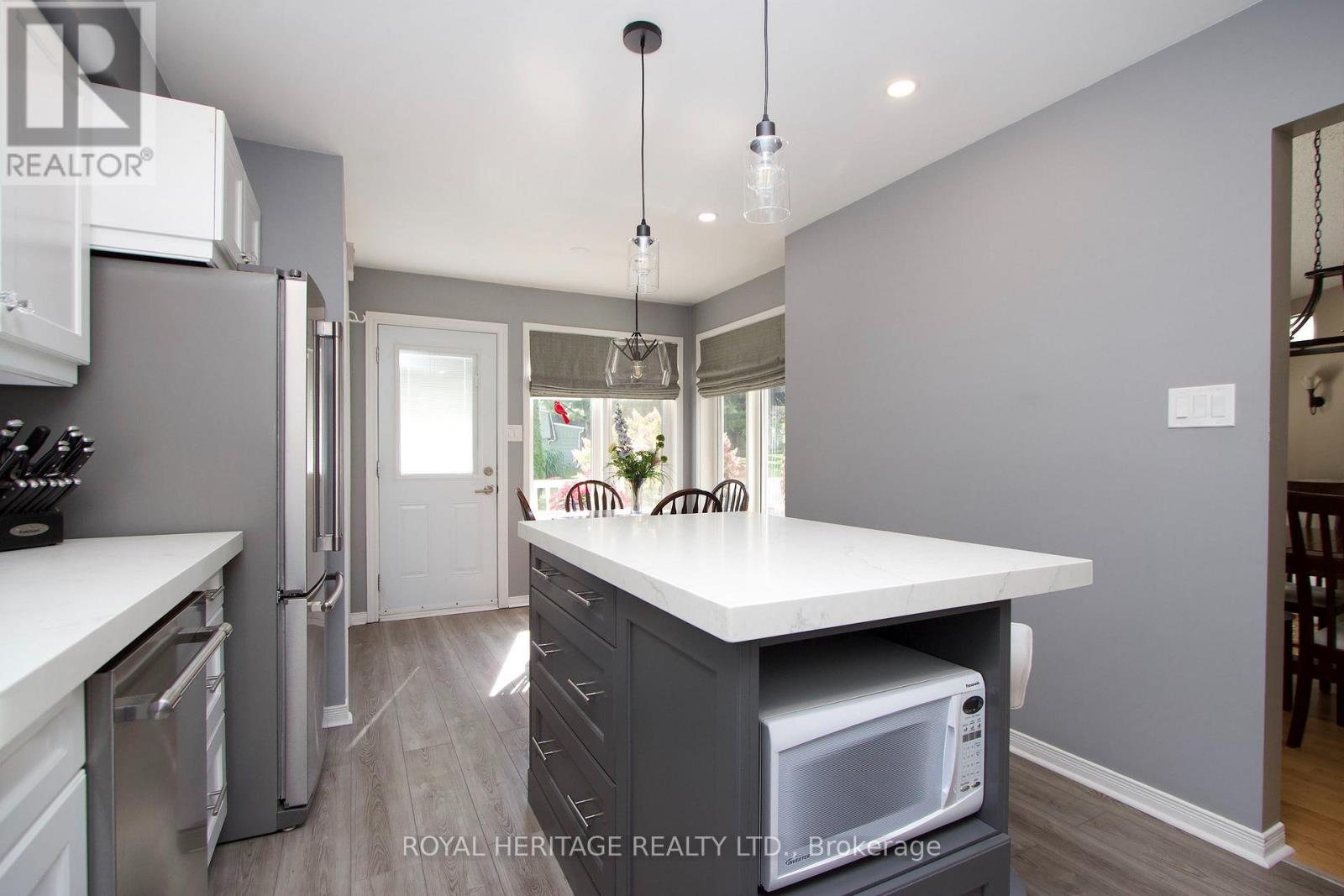 17 Littlebrook Road, Clarington (Newcastle), Ontario  L1B 1A4 - Photo 11 - E13718152