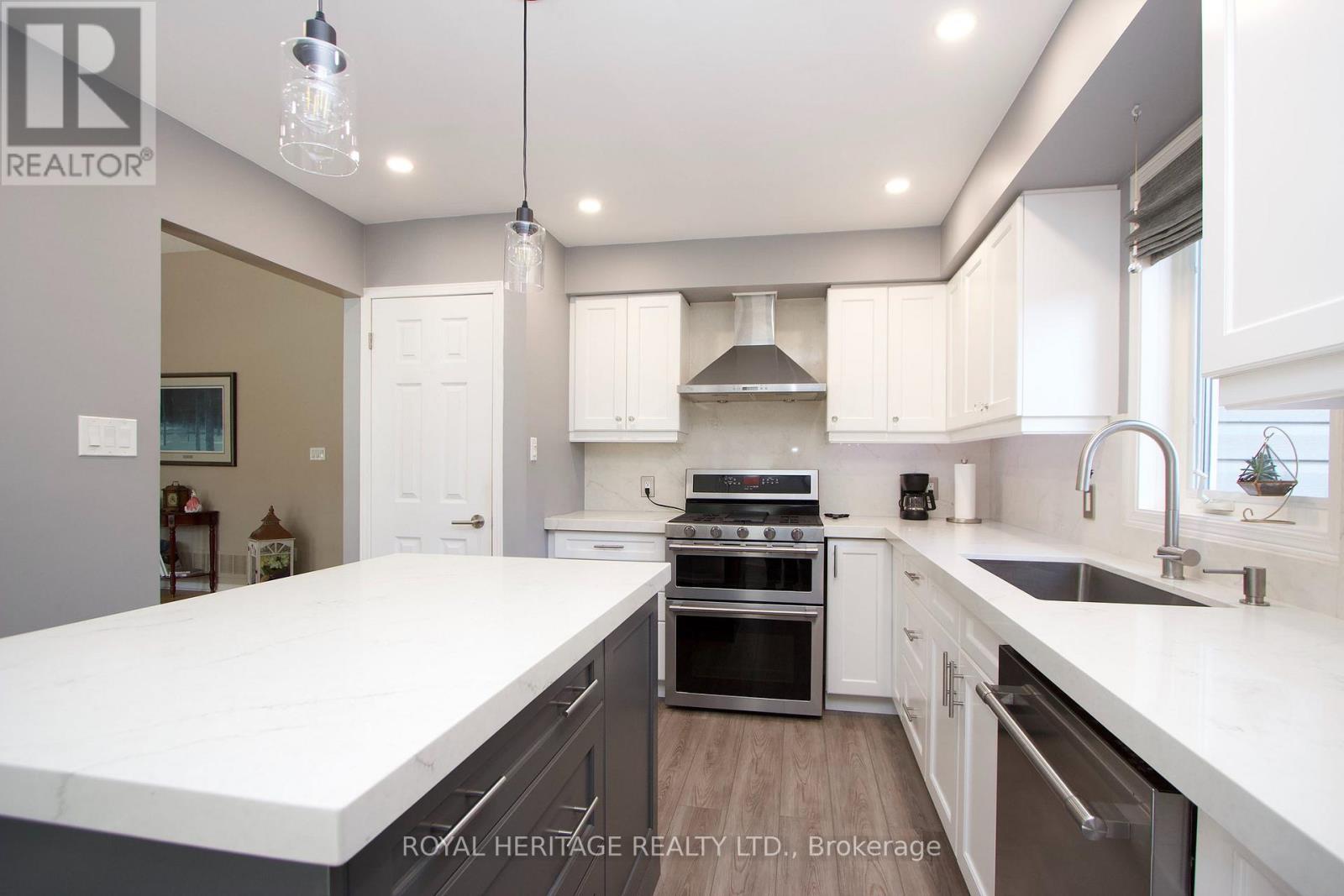 17 Littlebrook Road, Clarington (Newcastle), Ontario  L1B 1A4 - Photo 8 - E13718152