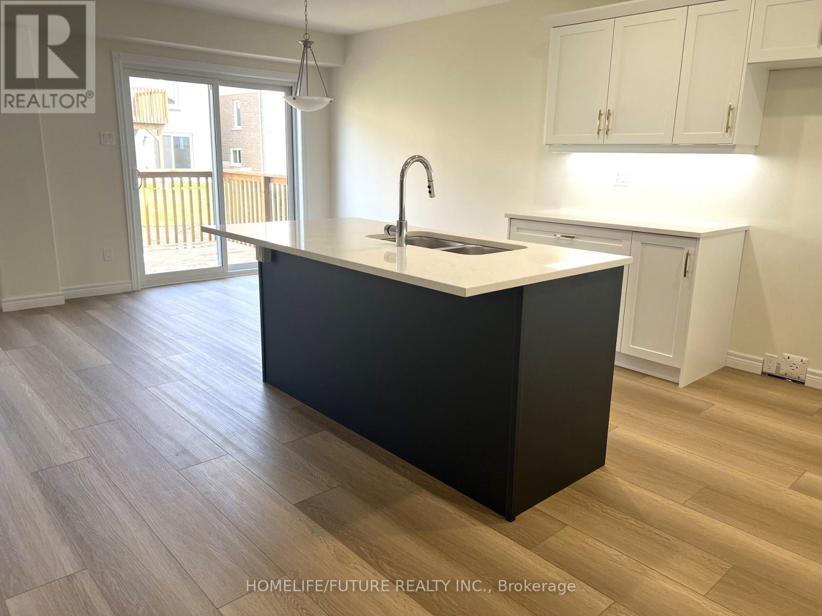 236 Oneil Street, Peterborough (Monaghan Ward 2), Ontario  K9K 0H1 - Photo 4 - X13717802