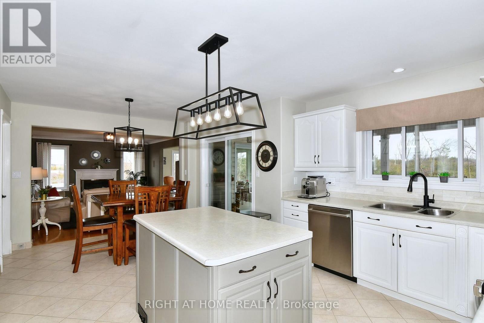 599 Maniece Avenue, Peterborough (Ashburnham Ward 4), Ontario  K9L 0C1 - Photo 13 - X13718342