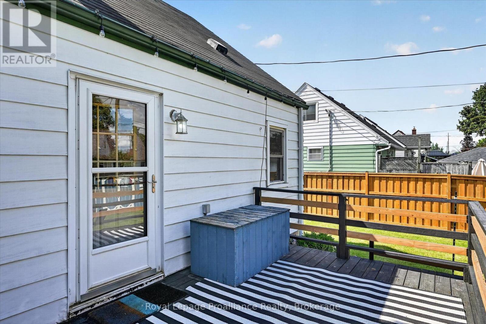 732 Gillespie Avenue, Peterborough (Otonabee Ward 1), Ontario  K9J 4B7 - Photo 31 - X13718608